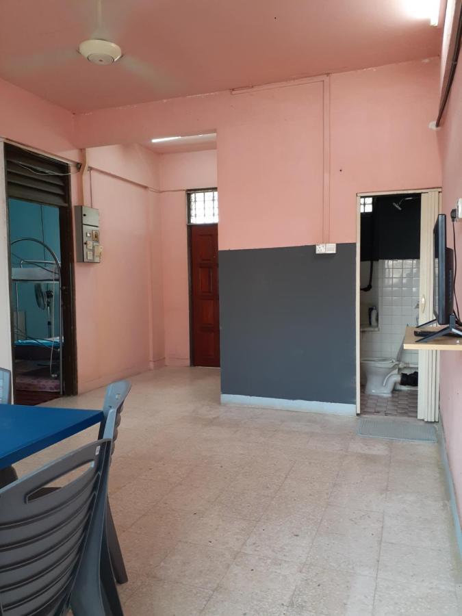 Homestay Idaman Tun Hussein - Harga Untuk 1 Rumah ,1 Bilik ,1 Bilik Air 4 Single Bed - Not Sharing เพราย ภายนอก รูปภาพ